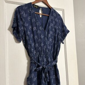 ✨ NWOT Symbology Leaf Jumpsuit Sz M